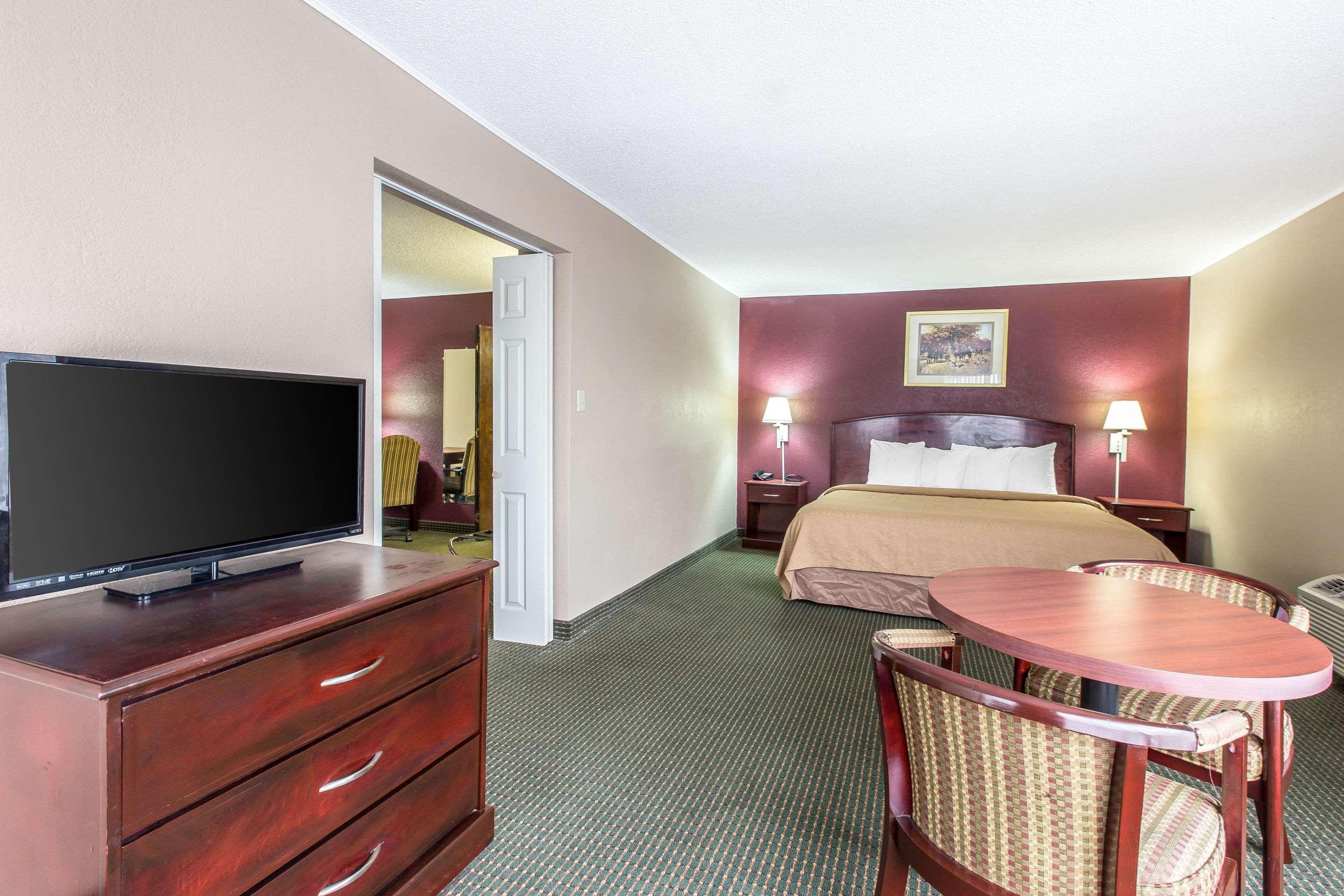 Quality Inn Tifton Exteriör bild
